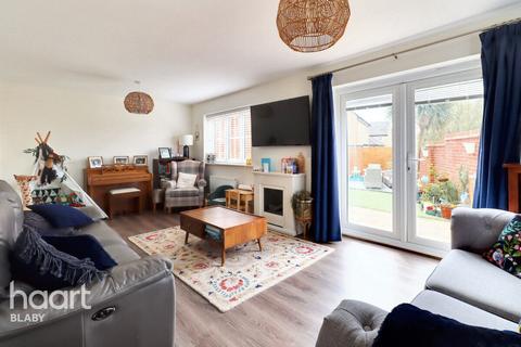 2 Hunter Road, Whetstone, Leicester, LE8 6AE