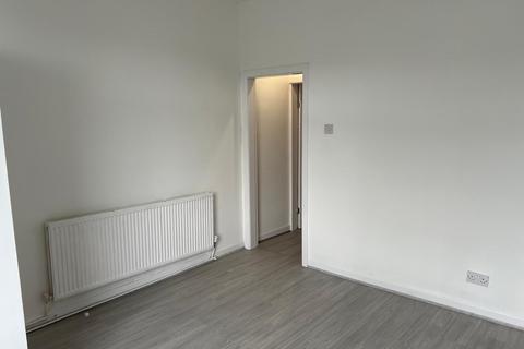 2 bedroom terraced house to rent, Blackley New Road, Manchester, Blackley, M9