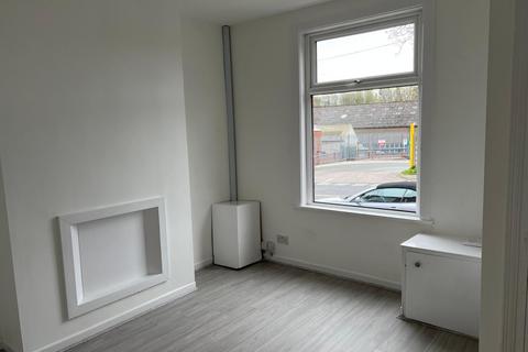 2 bedroom terraced house to rent, Blackley New Road, Manchester, Blackley, M9