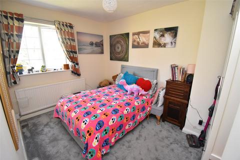 25 Bidwell Hill, Houghton Regis, Dunstable, LU5 5DR