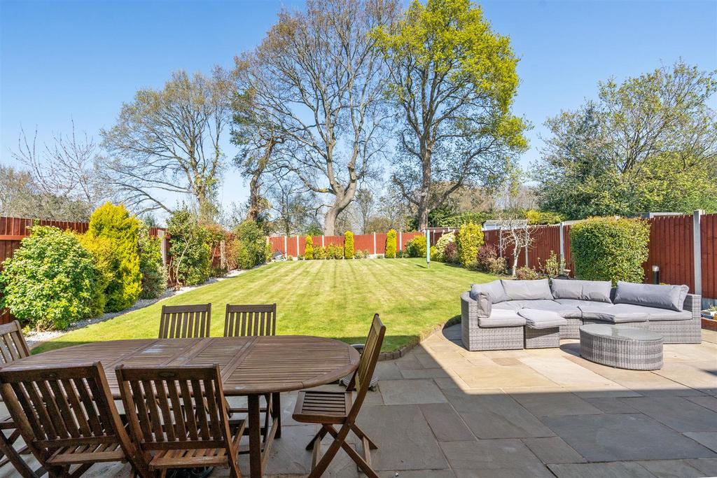 93 Buryfield Road 5.jpg