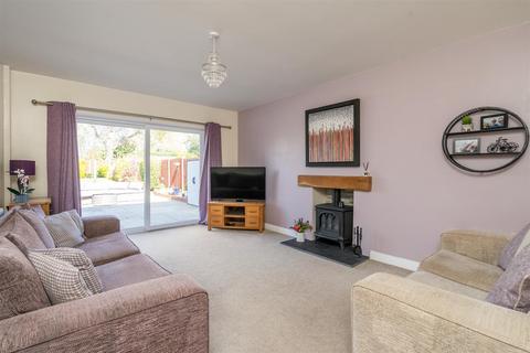 93 Buryfield Road, Solihull, B91 2DQ