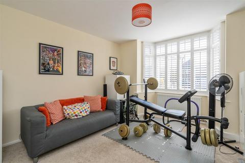 93 Buryfield Road, Solihull, B91 2DQ