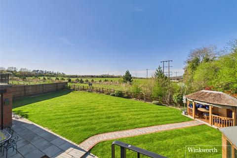 7 Sheffield Close, Pangbourne, Reading, RG8 7GD