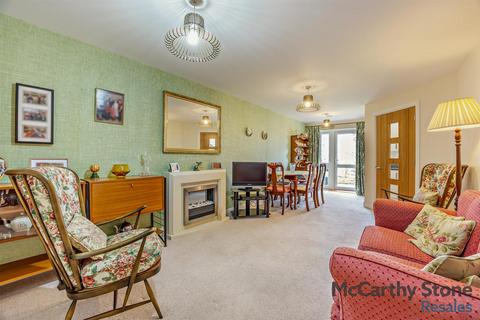 2 bedroom apartment for sale, Shackleton Place, Devizes, Wiltshire, SN10 2GZ