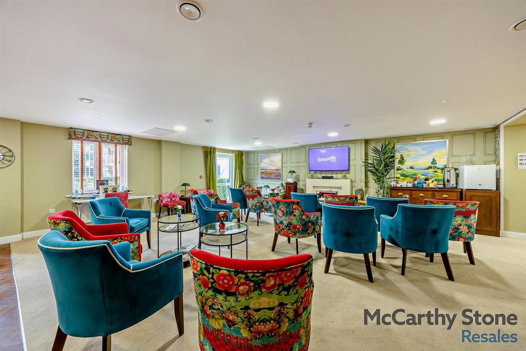 Homeowners Lounge