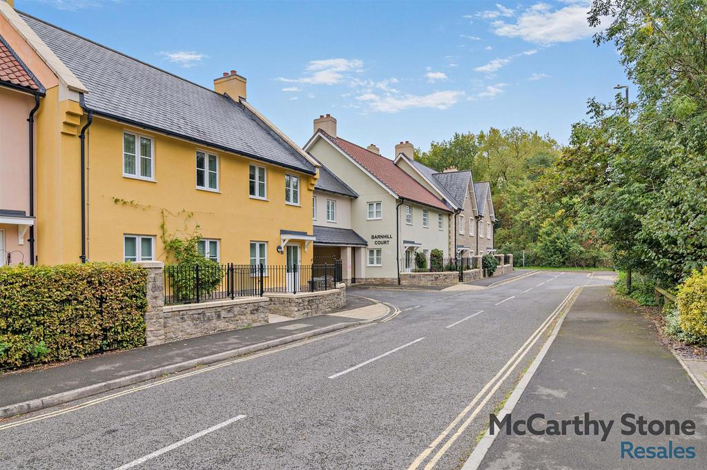 Barnhill Court