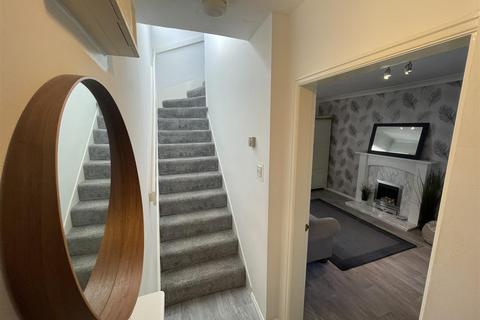 2 bedroom semi-detached house for sale, Broadheath Avenue, Prenton