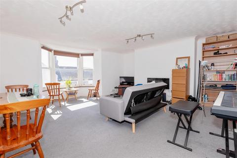 2 bedroom flat for sale, Warwick Street, Worthing