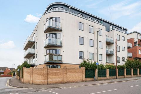 2 bedroom apartment to rent, Grosvenor Mansions, Camberley GU15