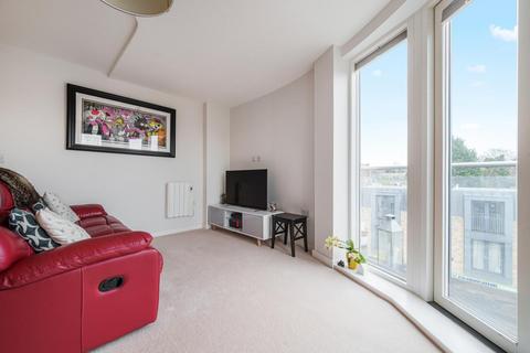 2 bedroom apartment to rent, Grosvenor Mansions, Camberley GU15