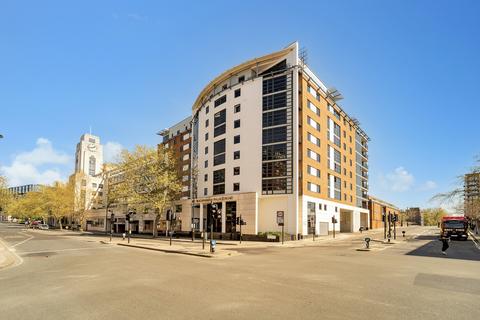 1 bedroom flat for sale, Buckingham Palace Road, London, SW1W