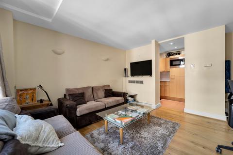 1 bedroom flat for sale, Buckingham Palace Road, London, SW1W