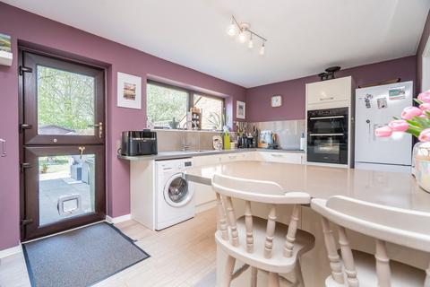 11 Kindleton, Great Linford, Milton Keynes, MK14 5EA