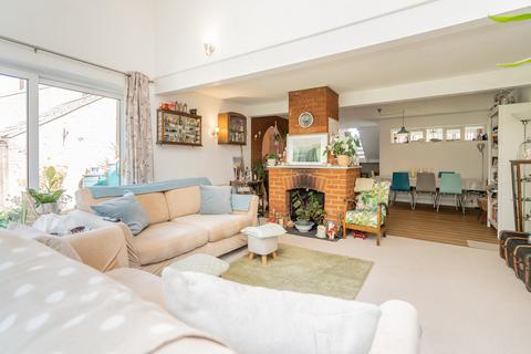 11 Kindleton, Great Linford, Milton Keynes, MK14 5EA