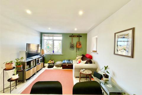1 bedroom apartment for sale, Lymington Road, Christchurch BH23