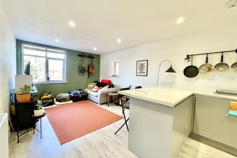 Lymington Road, Christchurch BH23