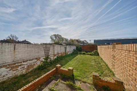 24 Columbia Road, Grimsby, DN32 8EA