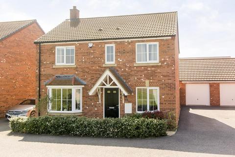 4 bedroom house to rent, Owen Way, Market Harborough