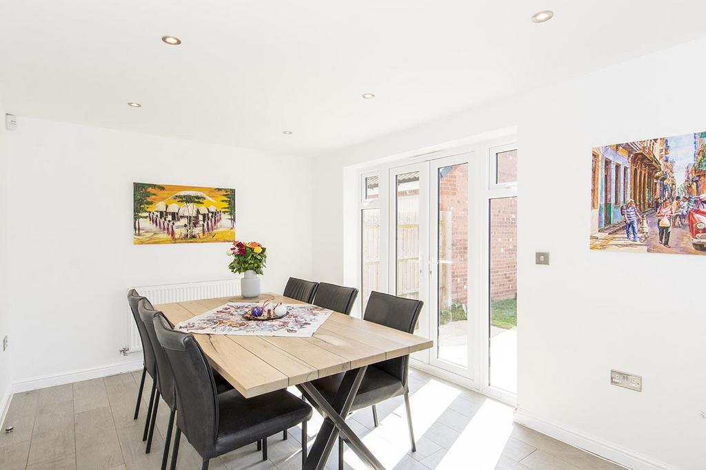 (Breakfast Area)