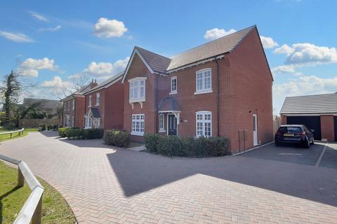 4 bedroom detached house for sale, Hurley Place, Hugglescote, LE67