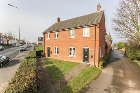 2 bedroom terraced house to rent, New Cheveley Road, Newmarket CB8