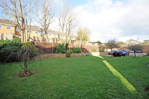 2 bedroom flat for sale, Meadrow, Surrey GU7