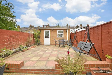 4 bedroom terraced house for sale, Fifth Avenue, Manor Park