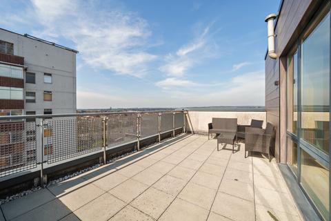2 bedroom apartment for sale, Emma House, 2 Market Link, Romford, RM1