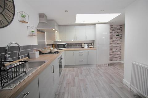 4 bedroom semi-detached bungalow for sale, Heathland Avenue, Birmingham B34