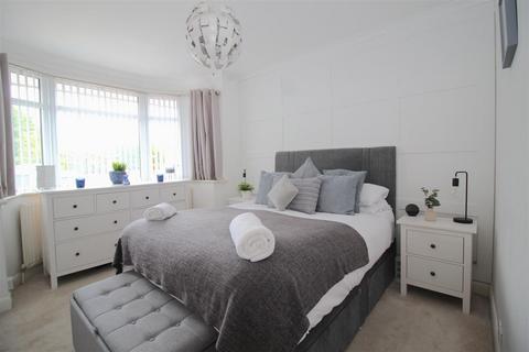 4 bedroom semi-detached bungalow for sale, Heathland Avenue, Birmingham B34