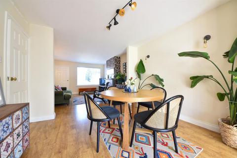 55 Bagshaw Close, Ryton On Dunsmore, Coventry, CV8 3EX