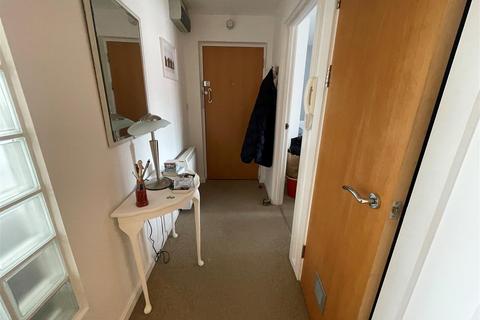 2 bedroom apartment for sale, Cwrt Naomi, Llanelli