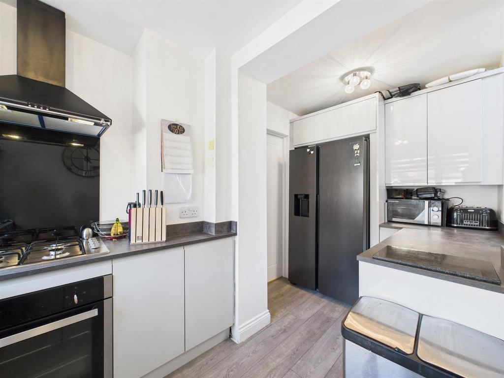 Kitchen 4.jpg