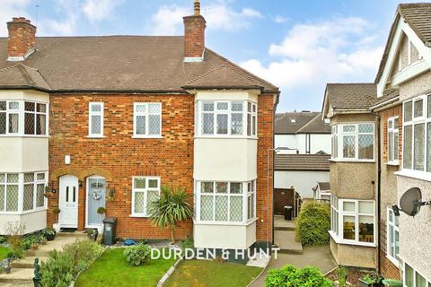 2 bedroom maisonette for sale, High Street, Hornchurch, RM12