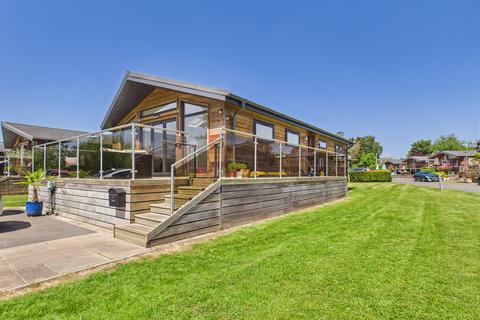2 bedroom lodge for sale, Marlow SL7