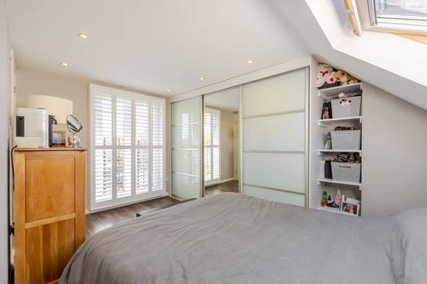 84 Beverley Avenue, Sidcup, DA15 8HE
