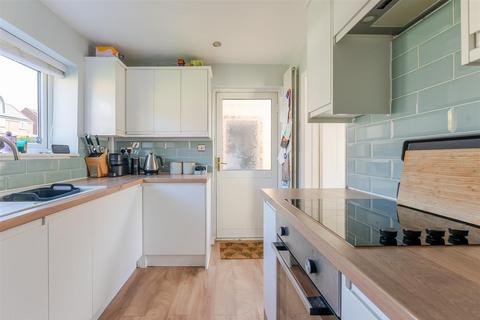 49 Bracken Bank, Ascot, SL5 8HW