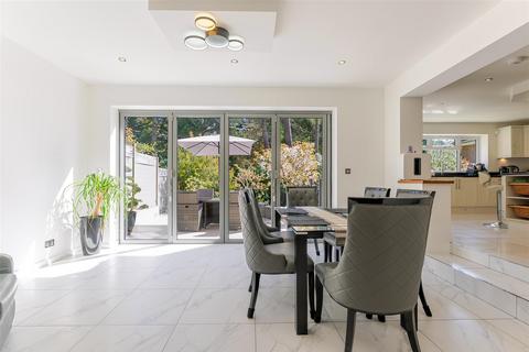 4 bedroom detached house for sale, Armitage Court, Sunninghill