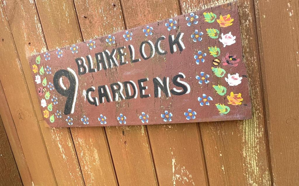Blakelock gardens
