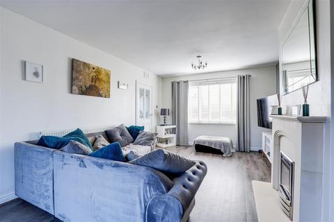 11 Arnside Road, Nottingham, NG5 5HE