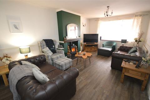 4 bedroom semi-detached house for sale, Kinross Crescent, Luton, Bedfordshire, LU3