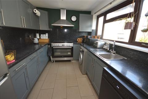 4 bedroom semi-detached house for sale, Kinross Crescent, Luton, Bedfordshire, LU3
