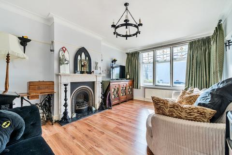 3 bedroom terraced house for sale, Oliver Avenue, London, SE25