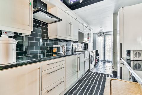 3 bedroom terraced house for sale, Oliver Avenue, London, SE25