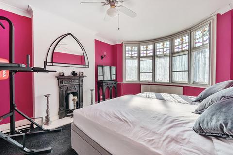 3 bedroom terraced house for sale, Oliver Avenue, London, SE25