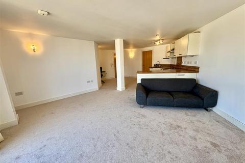 2 bedroom apartment for sale, Silk Mill, Elland