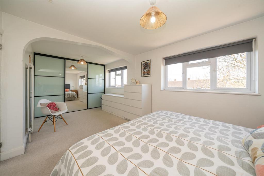 253-Chambersbury-lane-2631.jpg