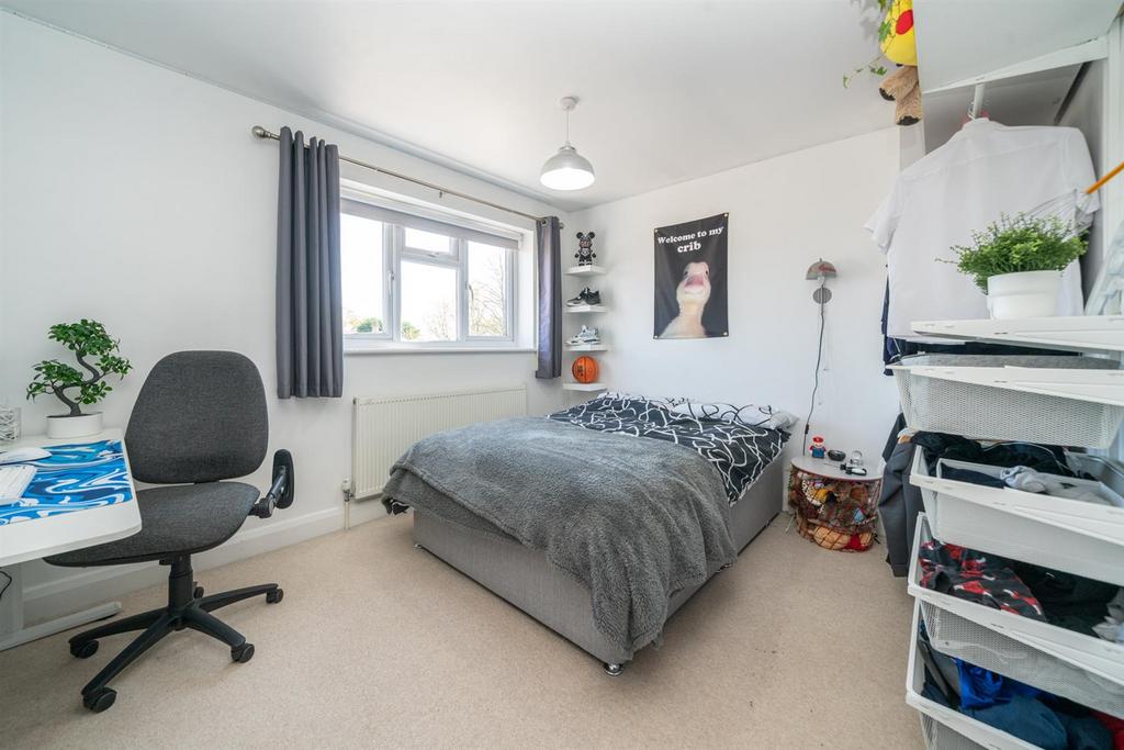 253-Chambersbury-lane-2618.jpg