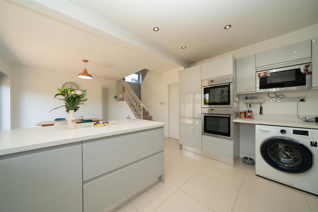 253-Chambersbury-lane-2694.jpg
